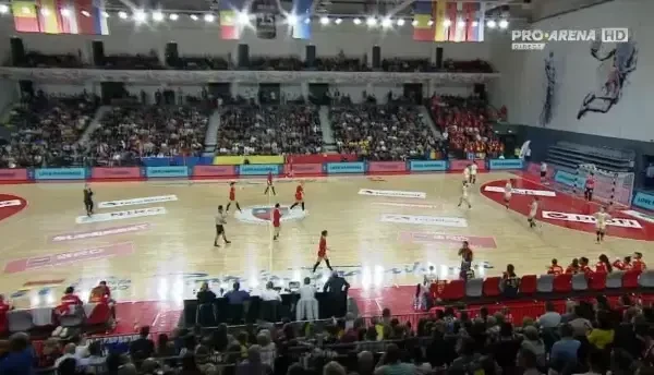 România - Spania, început de nota 10 pentru Neagu și Pintea