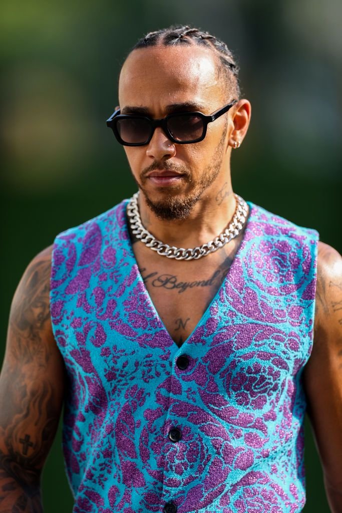Probleme mari pentru Lewis Hamilton din cauza piercing-ului! A încălcat regulamentul, iar Mercedes a fost amendată _2