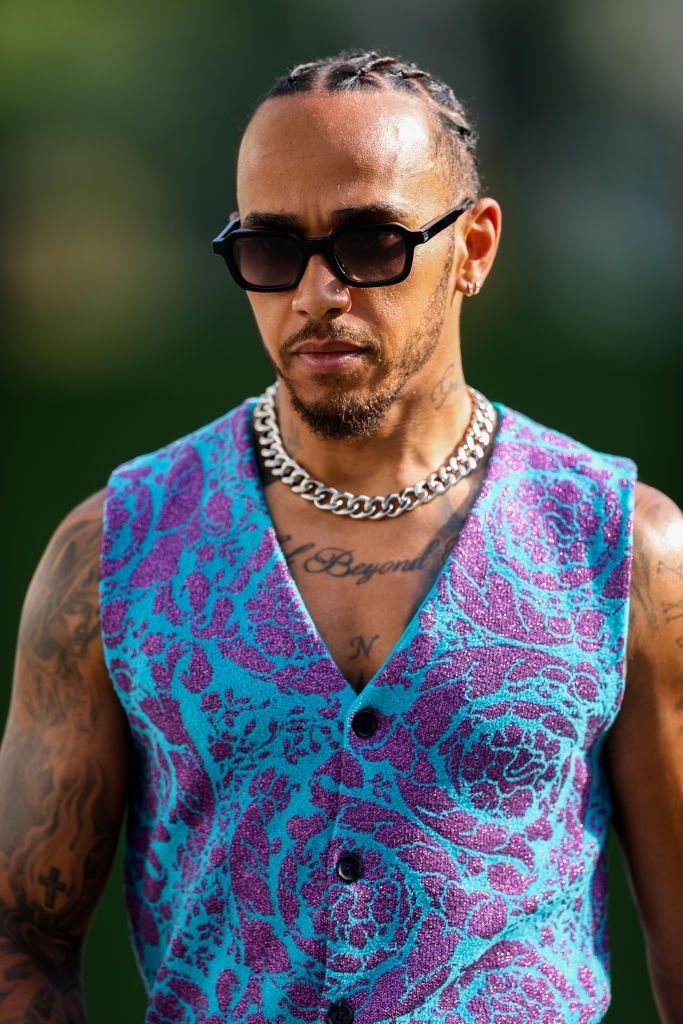 Probleme mari pentru Lewis Hamilton din cauza piercing-ului! A încălcat regulamentul, iar Mercedes a fost amendată _2