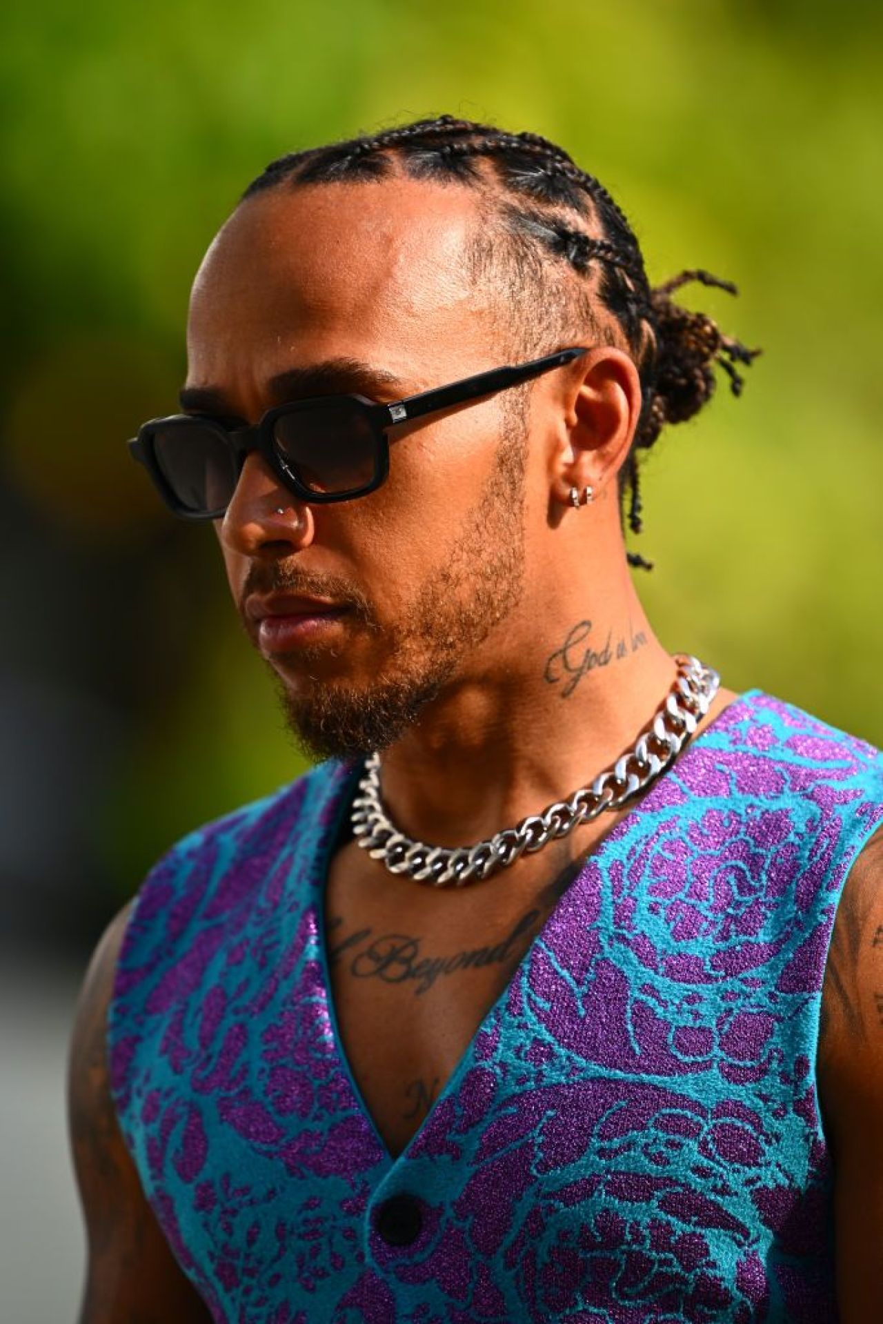 Probleme mari pentru Lewis Hamilton din cauza piercing-ului! A încălcat regulamentul, iar Mercedes a fost amendată _4