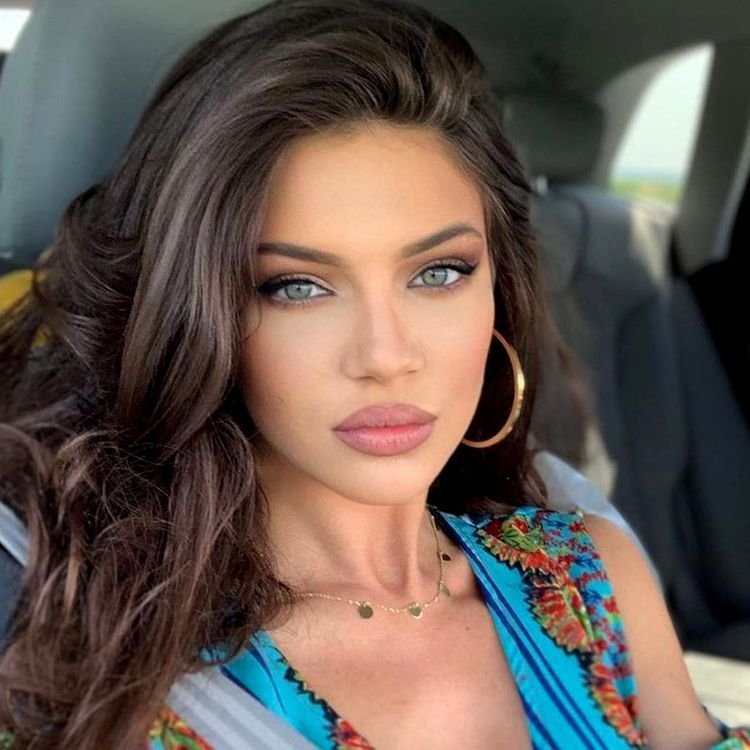 Cristina Ich a anunțat oficial despărțirea de Alex Pițurcă: „În sfârșit sunt fericită!” Mesajul postat de model pe Instagram _12