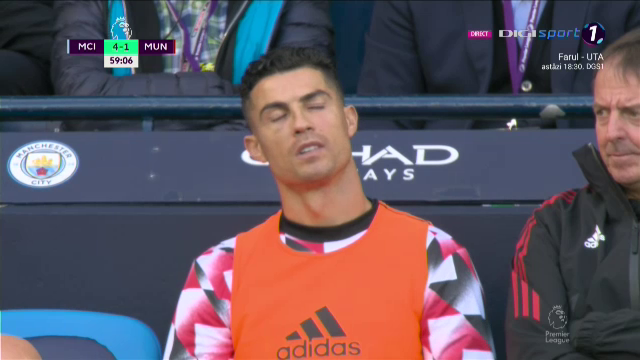 Cum a fost surprins Cristiano Ronaldo pe bancă, în timp ce Manchester United era ”demolată” de rivala City_5