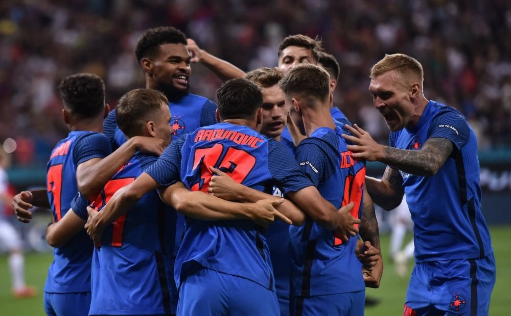 „Mi l-aș dori din iarnă! Merită să joace mai mult!” Jucătorul de la FCSB pe care a pus ochii o echipă din Superligă _3