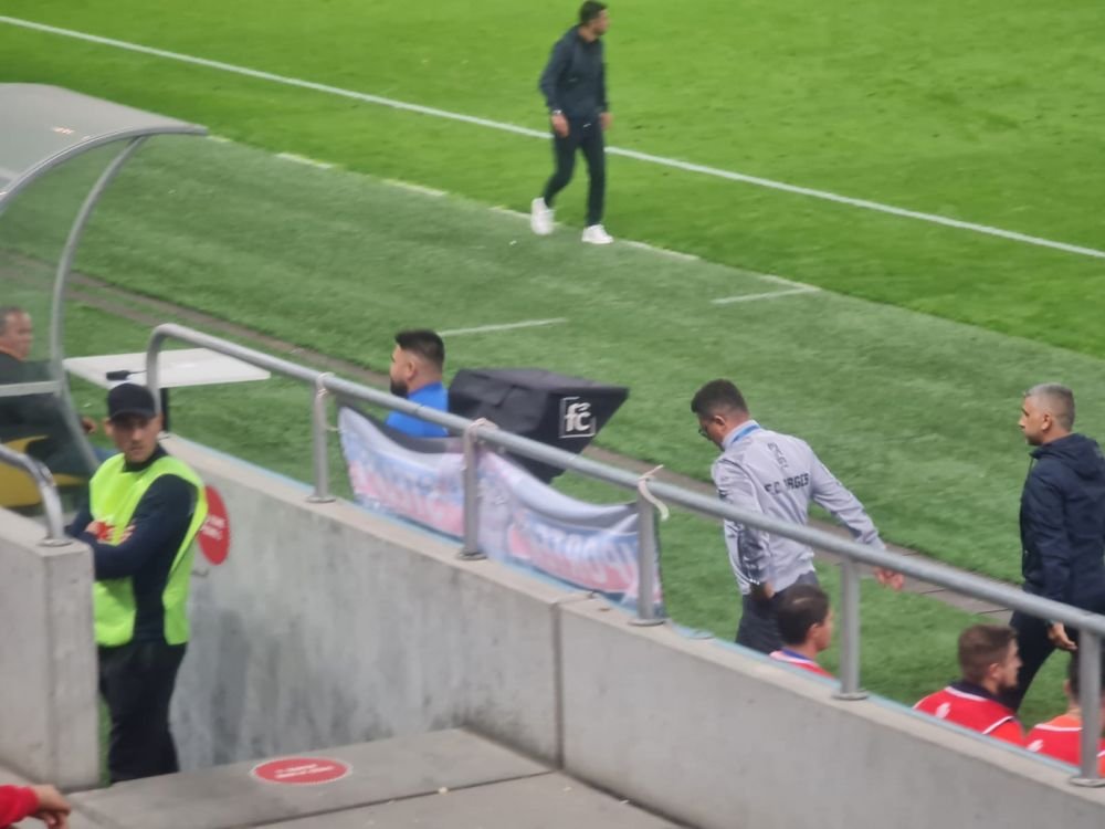 Fcsb Fc Arges Live Text De La Ora 21 30 Ros Albastrii Nu Au Mai Castigat De Patru Etape 3_19999