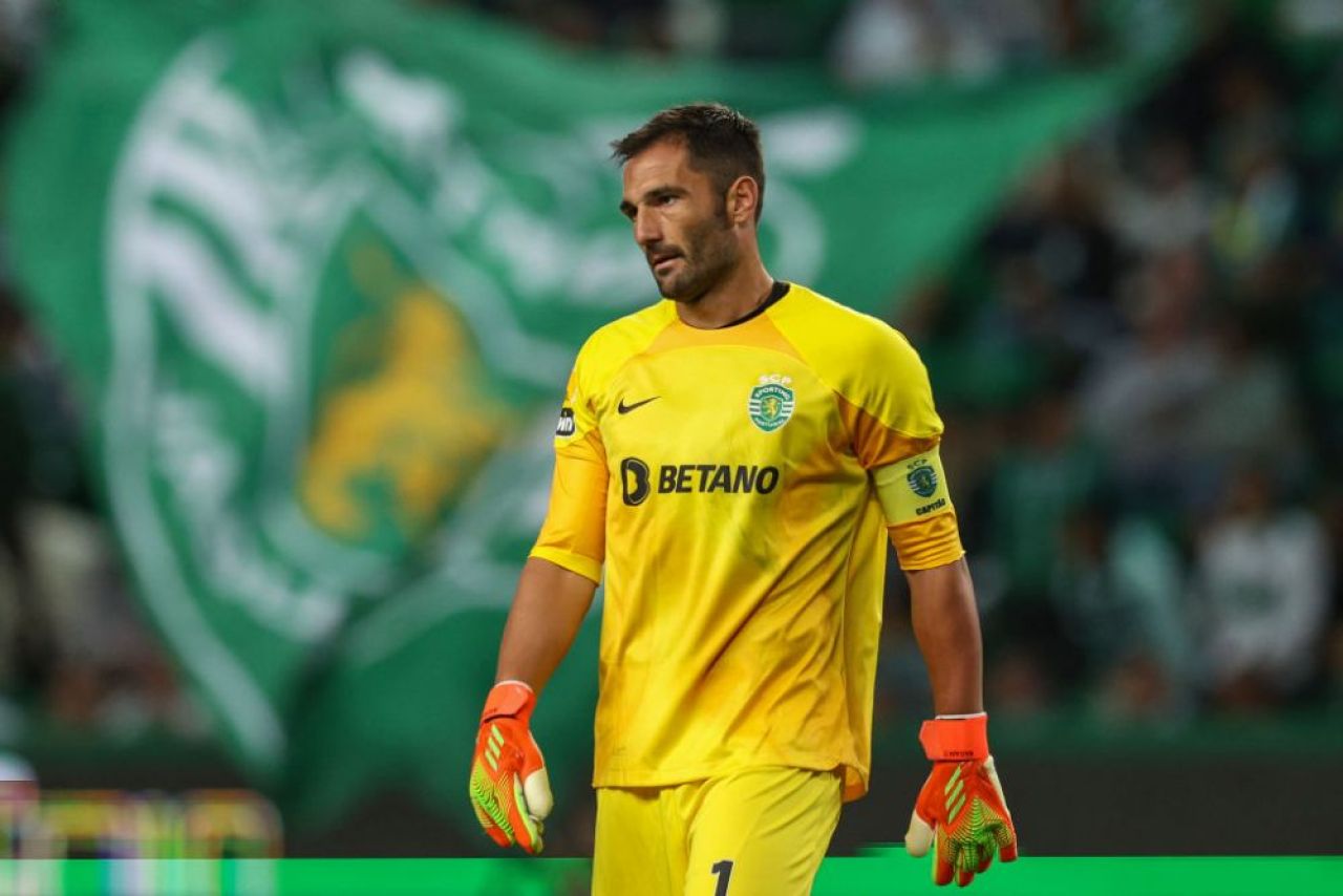Cele 10 minute pe care portarul lui Sporting Lisabona trebuie să le uite! A comis două gafe majore, apoi a fost eliminat direct_1