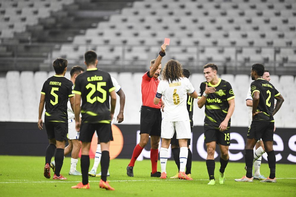 Cele 10 minute pe care portarul lui Sporting Lisabona trebuie să le uite! A comis două gafe majore, apoi a fost eliminat direct_3