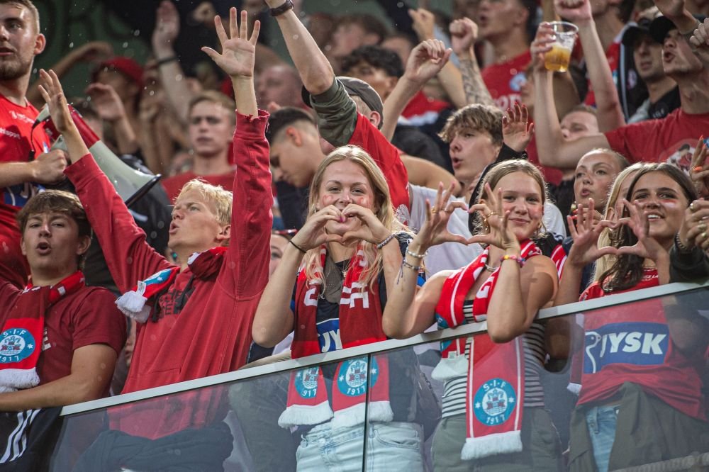 Totul despre adversara FCSB din Conference League. Silkeborg IF, antrenată de un fost campion european   _6