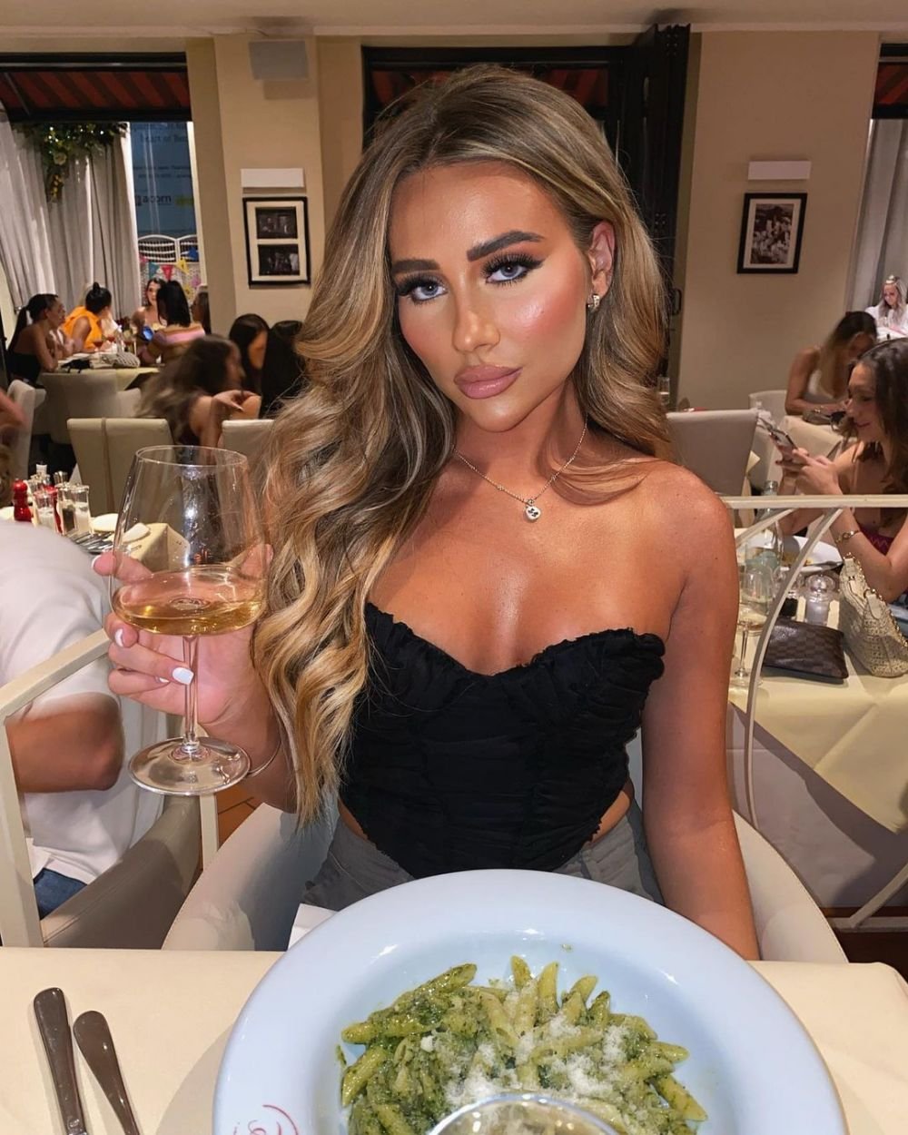 Gabriella Howell, o fotbalistă cu siluetă de model, acuzată că este selecționată fără a avea pic de talent. Care a fost reacția ei_4