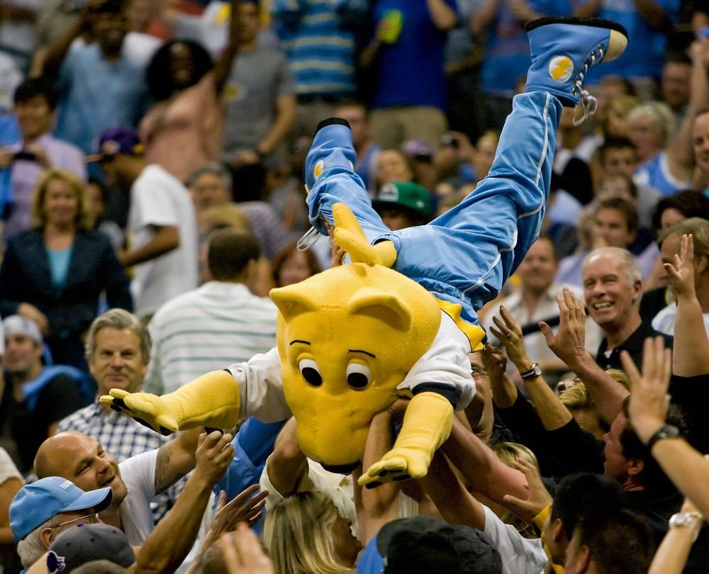 Salariul uriaș primit de mascotă din NBA surprinde pe toată lumea. Cât încasează pe an_5