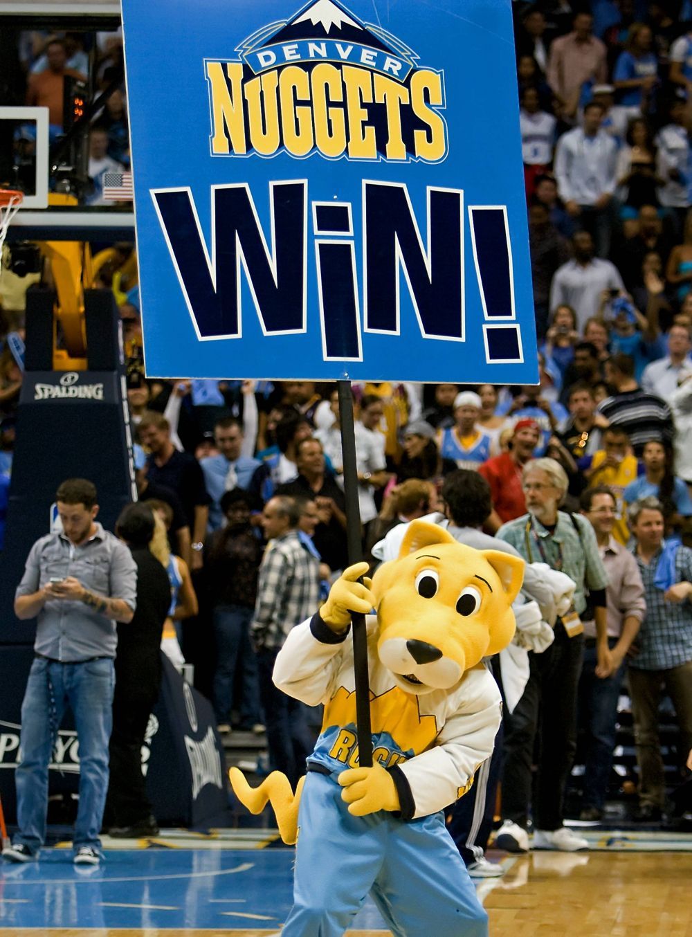 Salariul uriaș primit de mascotă din NBA surprinde pe toată lumea. Cât încasează pe an_6
