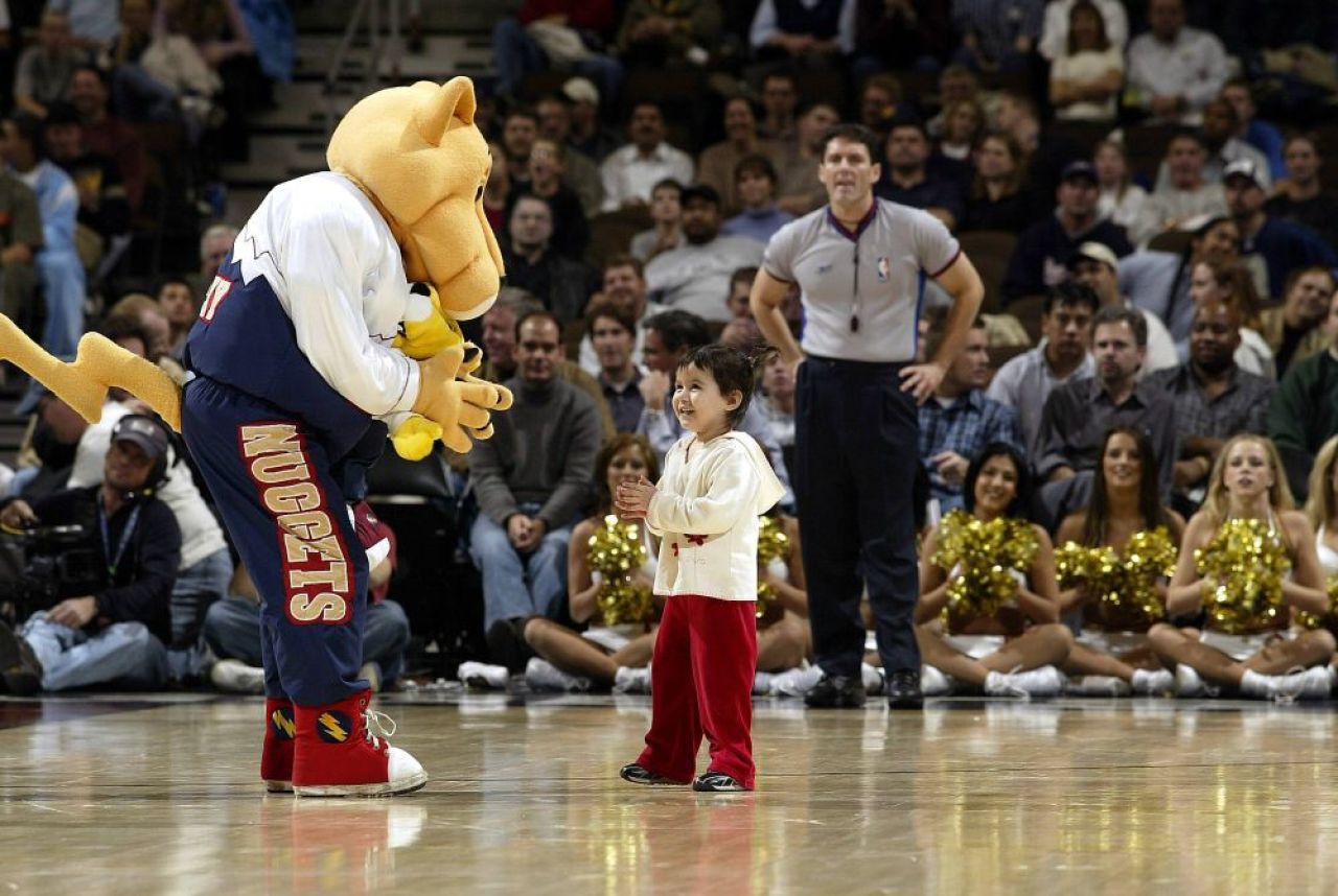 Salariul uriaș primit de mascotă din NBA surprinde pe toată lumea. Cât încasează pe an_9