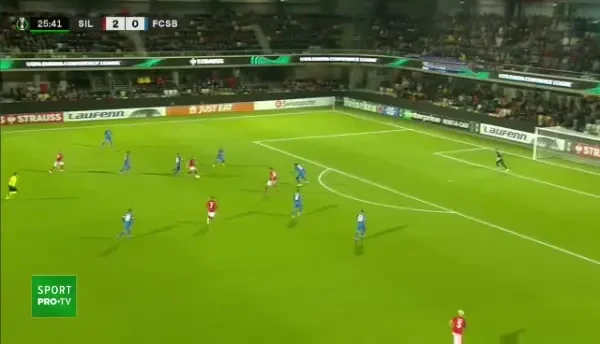 Tavi, ca Marius Lăcătuș, pe vremuri! VIDEO