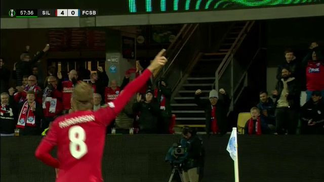Harcea-parcea! FCSB n-a văzut mingea la golul de 4-0 pentru Silkeborg. Cum a decurs faza