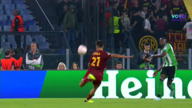 O, Doamne, ce paradă! Claudio Bravo a avut o intervenție excepțională la șutul puternic al lui Paulo Dybala_15