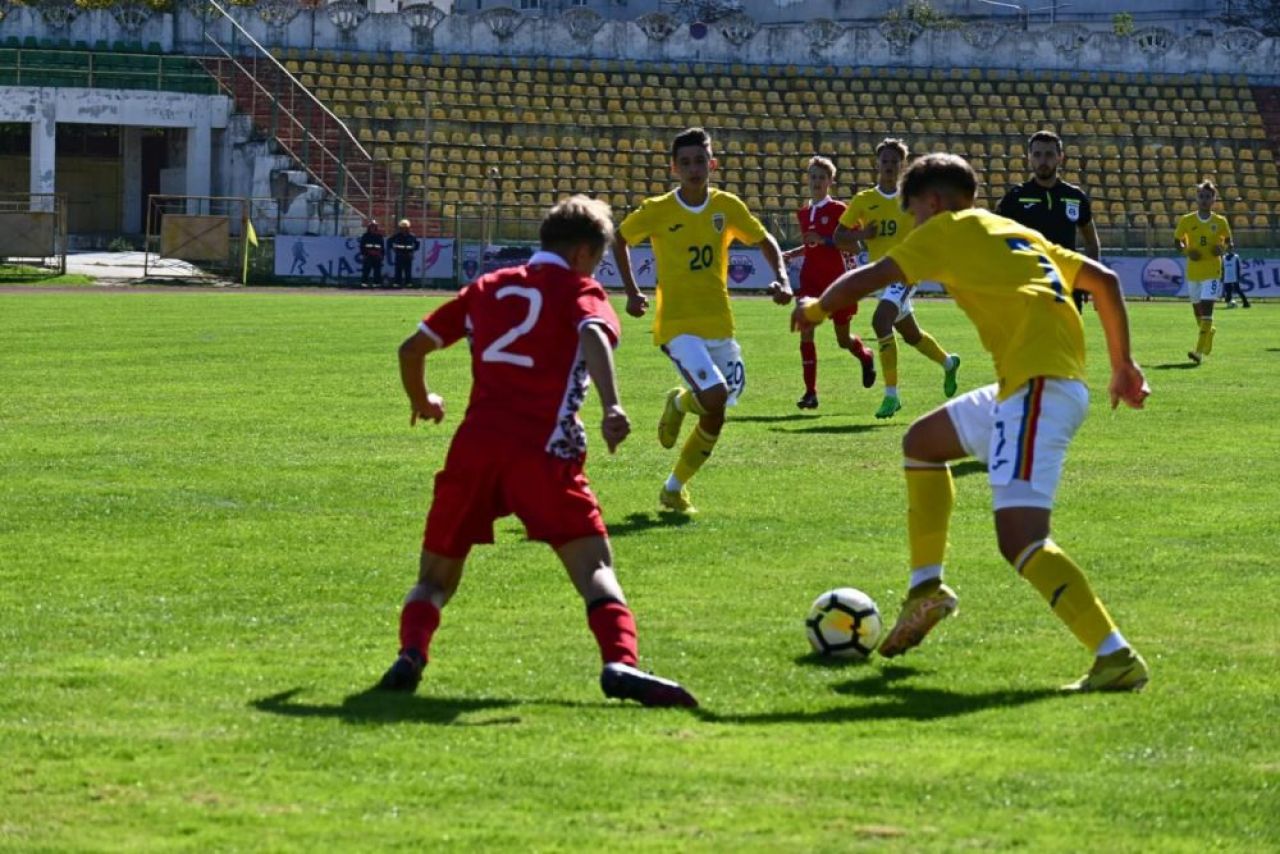 Amical ciudat România - Moldova: ce au făcut cei mai mici ”tricolori” în fața moldovenilor Cayden Downton-Hoyle și Tamer Wati_3