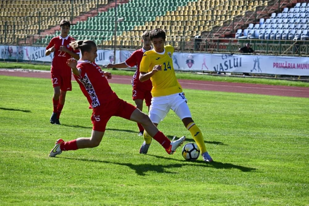 Amical ciudat România - Moldova: ce au făcut cei mai mici ”tricolori” în fața moldovenilor Cayden Downton-Hoyle și Tamer Wati_5