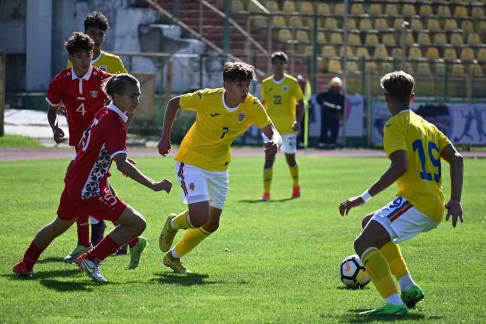 Amical ciudat România - Moldova: ce au făcut cei mai mici ”tricolori” în fața moldovenilor Cayden Downton-Hoyle și Tamer Wati_8
