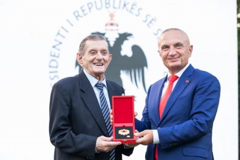 A încetat din viață ”Pisica Neagră”, portarul legendar care nu a purtat niciodată mănuși în timpul meciurilor!_8