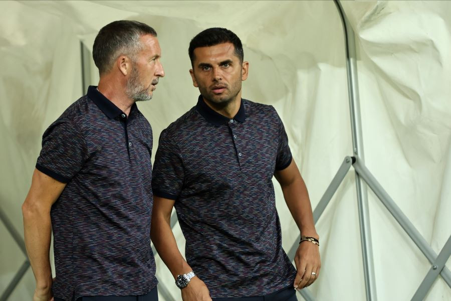 Mihai Stoica e doar cu vrăjeala . Managerul general de la FCSB, considerat unul dintre vinovați pentru situația de la club