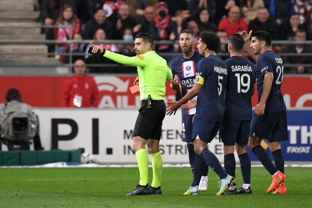 Echipă nouă, obiceiuri vechi! Sergio Ramos, eliminat în meciul lui PSG cu Reims! 'Recordul' fundașului _7