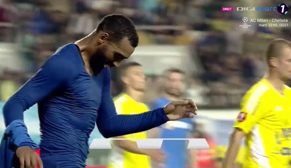 Gestul făcut de Billel Omrani la finalul primei reprize cu Petrolul. Cum a fost surprins vârful vicecampioanei_7