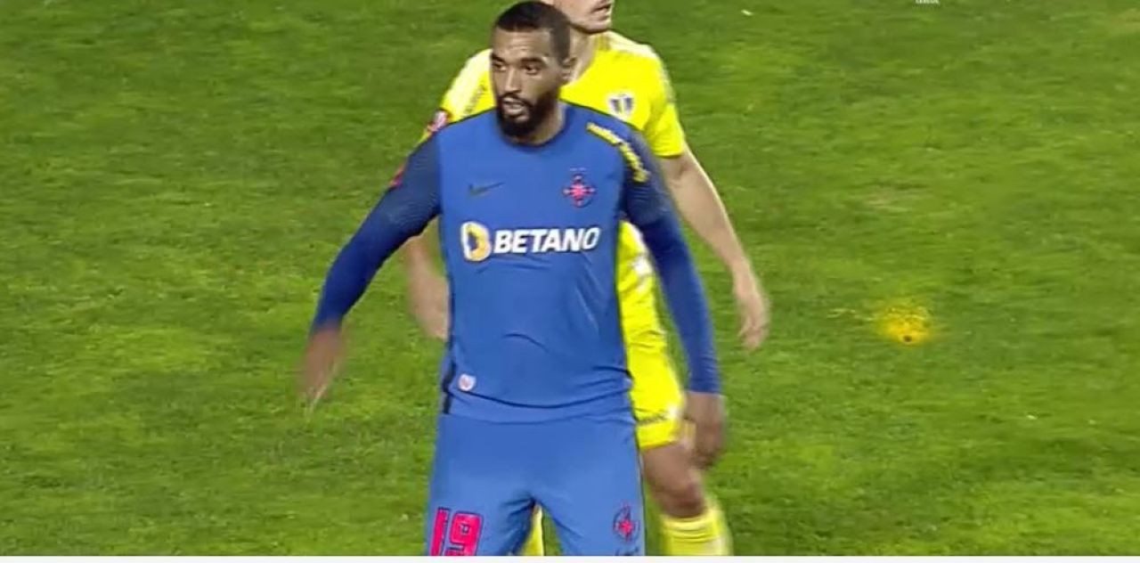 Gestul făcut de Billel Omrani la finalul primei reprize cu Petrolul. Cum a fost surprins vârful vicecampioanei_9