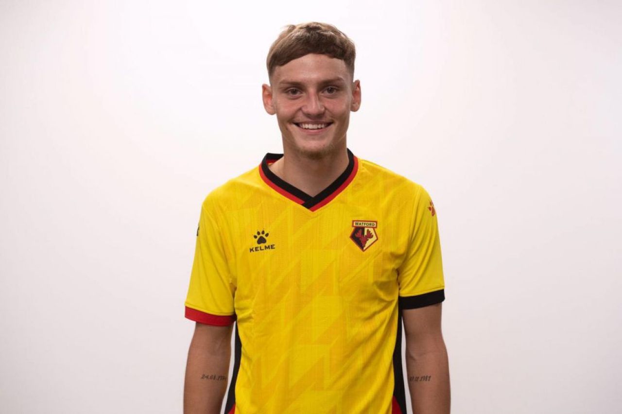 Bogdan Marian, românul portar în Premier League și fundaș în Championship, a dat 6 goluri și 2 pase de gol într-un singur meci! _6