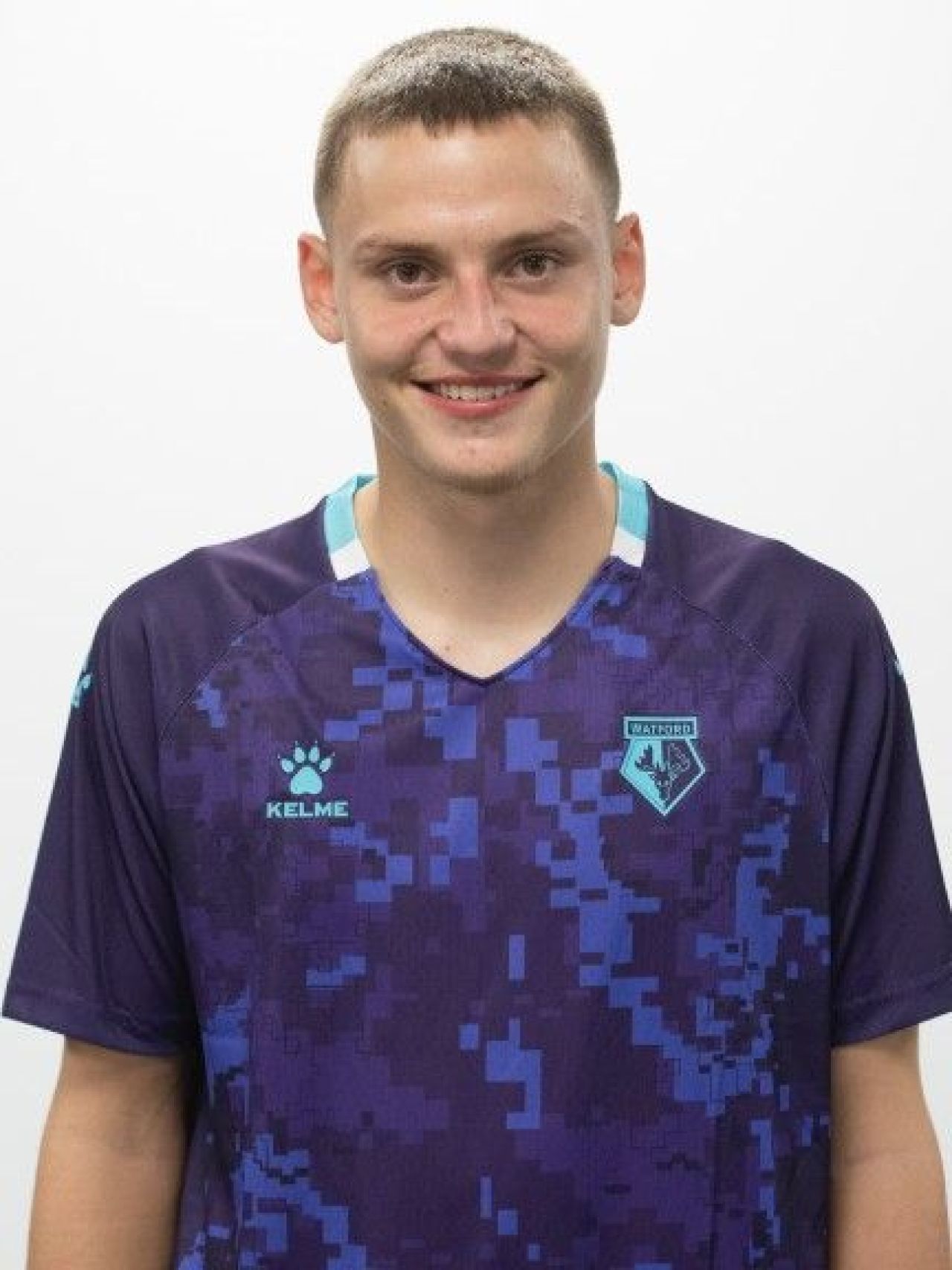 Bogdan Marian, românul portar în Premier League și fundaș în Championship, a dat 6 goluri și 2 pase de gol într-un singur meci! _9