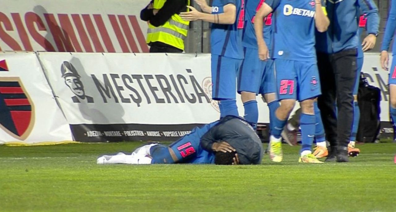 „Și ei au făcut asta, și noi am făcut-o!” Ce a spus Gheorghe Mustață referitor la situația lui Omrani de la finalul meciului Petrolul - FCSB_4