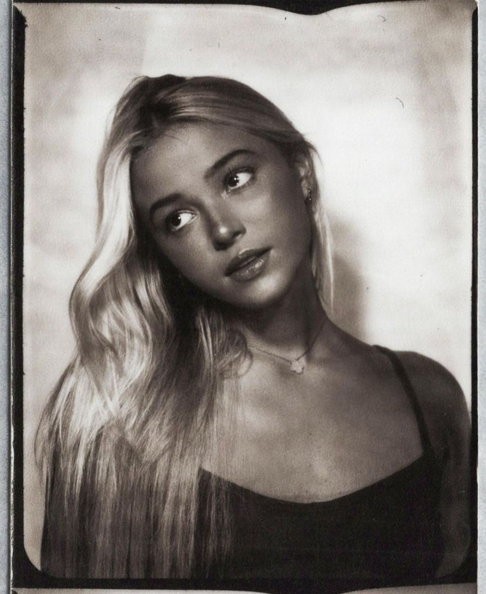 Gimnasta care a devenit milionară la 18 ani se bucură de un succes major. Câți bani a strâns în doar doi ani _82