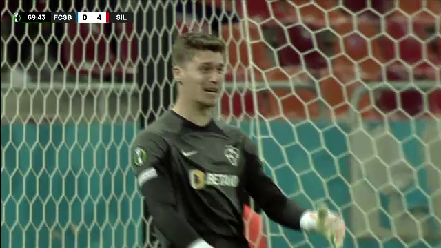 Târnovanu, în lacrimi la umilința cu Silkeborg! Și-a făcut cruce după al zecelea gol încasat de la danezi într-o săptămână_4
