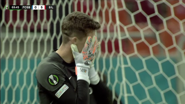 Basarab Panduru se ia de Târnovanu: 