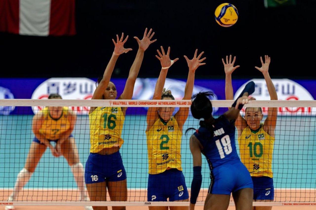 Superbele voleibaliste brazilience sunt în finala Campionatului Mondial!_16