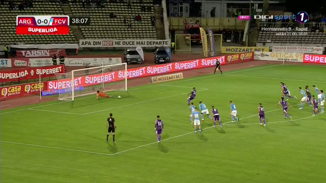 L-ai văzut, Gigi? Garita a scos un penalty după o cursă fantastică, dar a șutat lamentabil de la 11 metri, apoi a fost eliminat_11