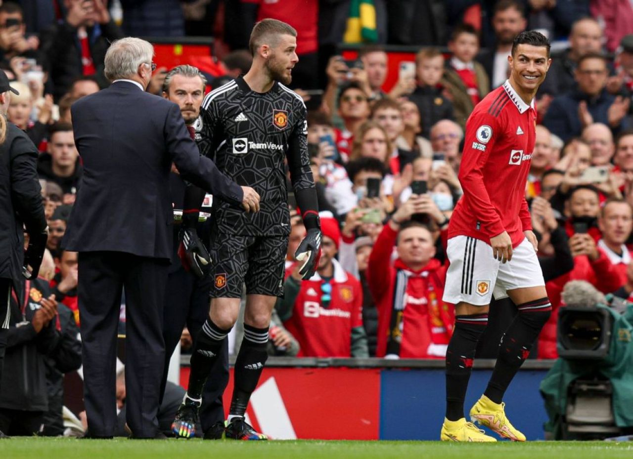 Sir Alex Ferguson, din nou pe gazonul de pe Old Trafford! Revedere emoționantă cu Cristiano Ronaldo_6