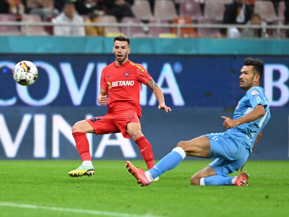 Două vedete au intrat în FCSB - UTA abia în minutul 77. Meciul de pe Arena Națională, în imagini_7