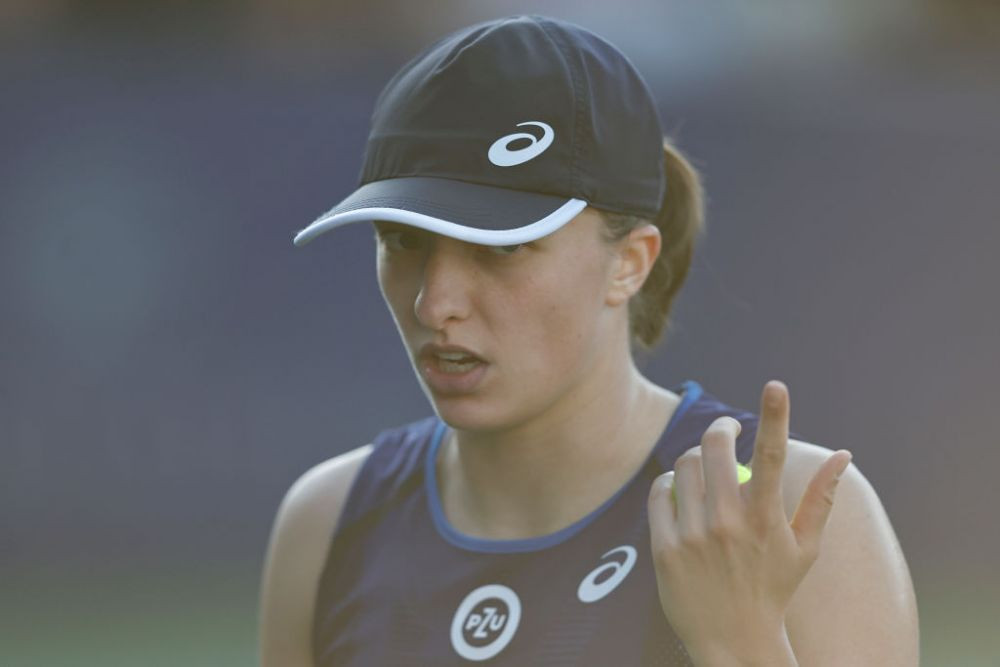 Iga Swiatek a c&acirc;știgat al 8-lea titlu WTA &icirc;n 2022, dar a comis-o din nou: gestul nesportiv cu care a scăpat nepedepsită