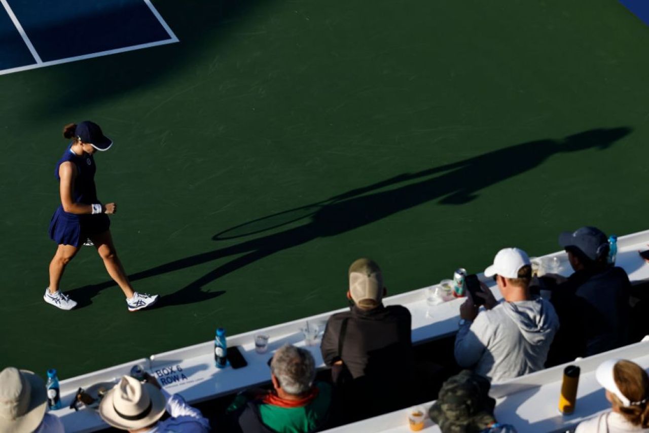 Iga Swiatek a câștigat al 8-lea titlu WTA în 2022, dar a comis-o din nou: gestul nesportiv cu care a scăpat nepedepsită_3