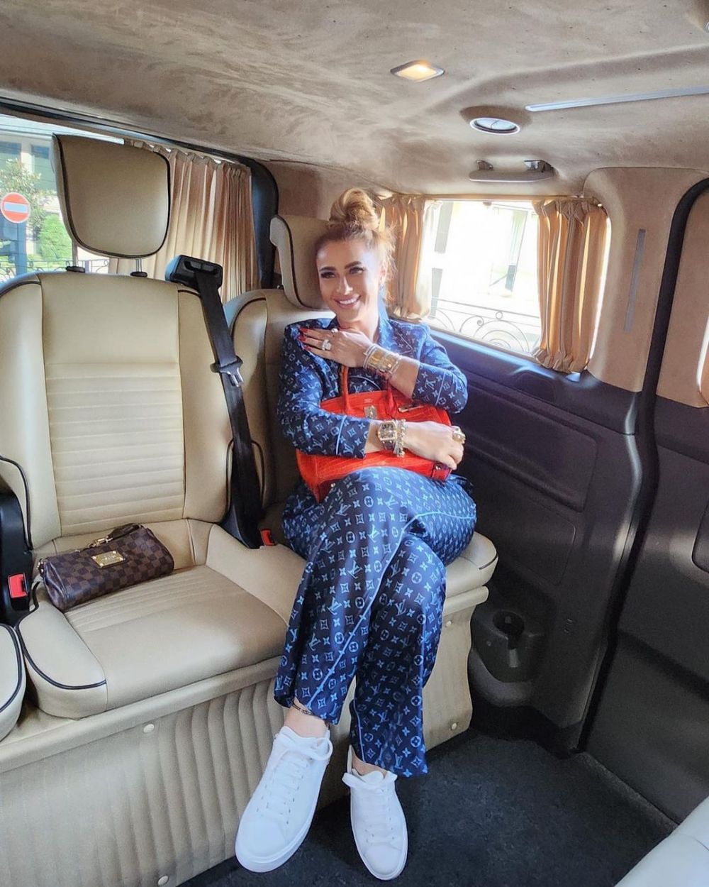 „Eu mă bat pentru toate!” Anamaria Prodan se implică în politică: „El a fost permanent lângă mine în tragedia creată de Reghecampf!” _7