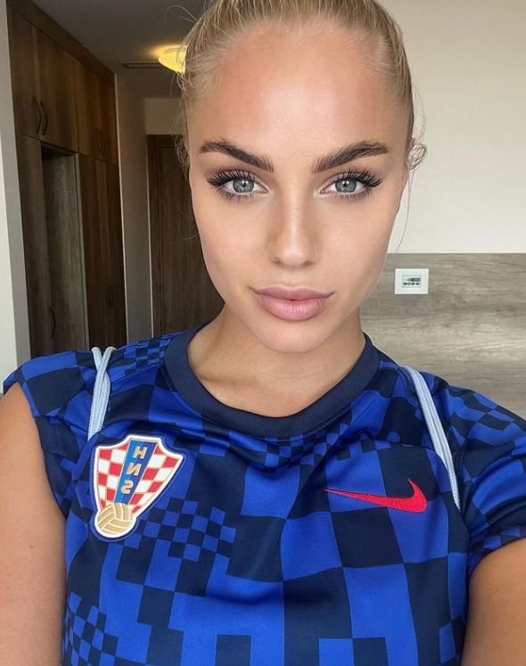 Fotbalista care a uimit o lume &icirc;ntreagă cu frumusețea ei răvășitoare! Cine e Ana Maria Markovic
