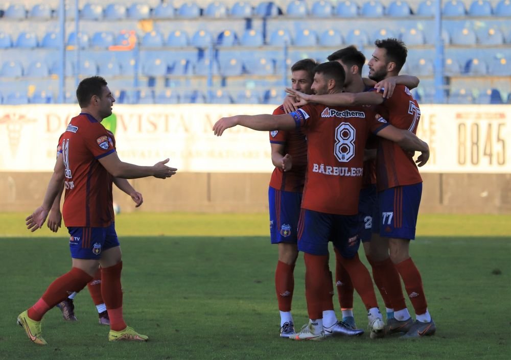 Cum arată clasamentul din Liga 2, după etapa a zecea: Steaua răm&acirc;ne lider, Dinamo s-a apropiat de play-off