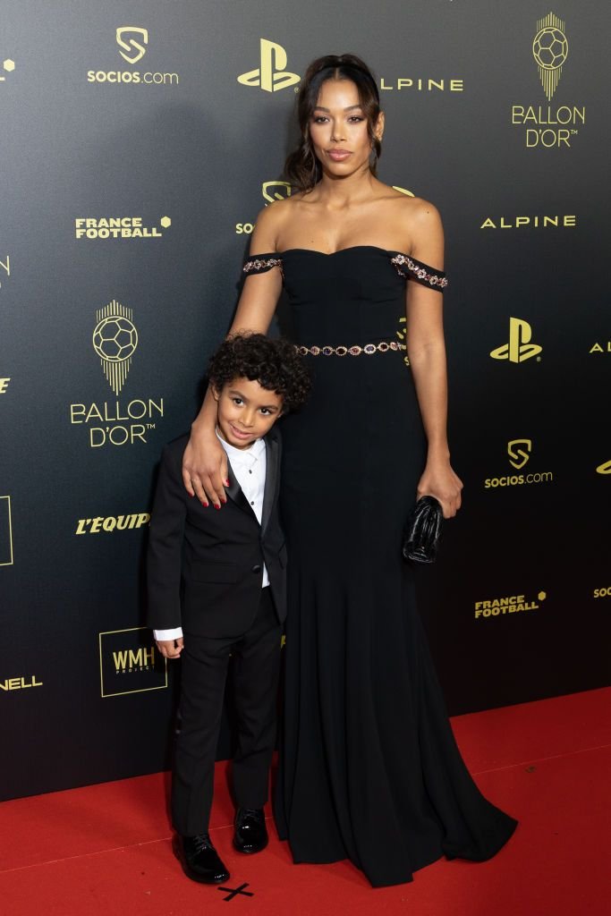 Cu actuala și fosta parteneră la gală! Benzema a fost susținut atât de mama copilului său, cât și de noua iubită: imagini memorabile_3
