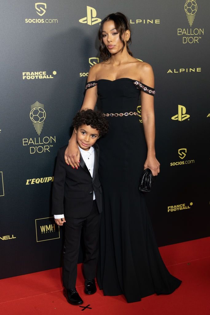 Cu actuala și fosta parteneră la gală! Benzema a fost susținut atât de mama copilului său, cât și de noua iubită: imagini memorabile_4