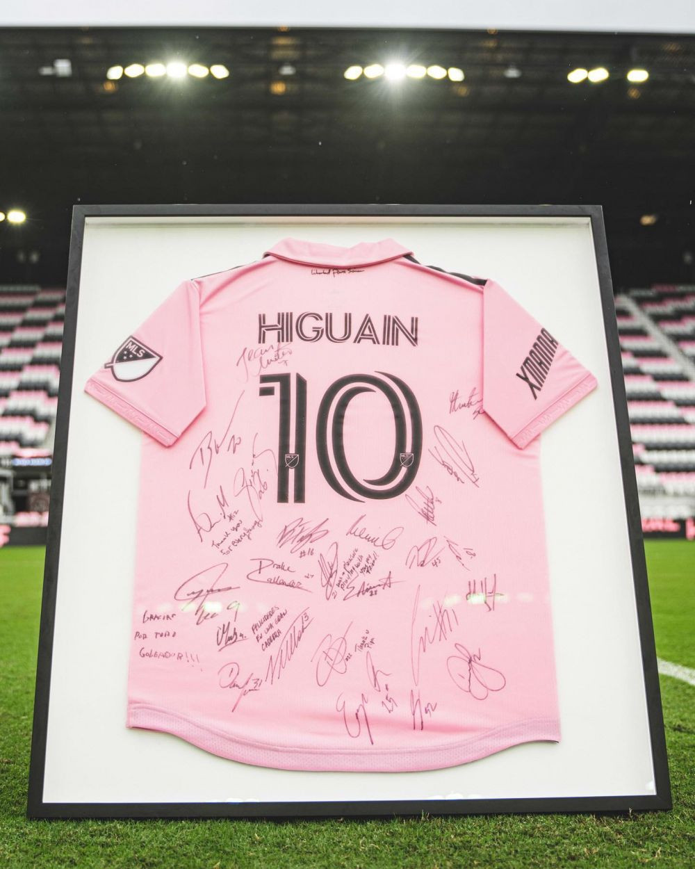 Higuain și-a încheiat cariera cu o înfrângere. Echipa lui a fost umilită de fosta echipă a lui Mitriță_2