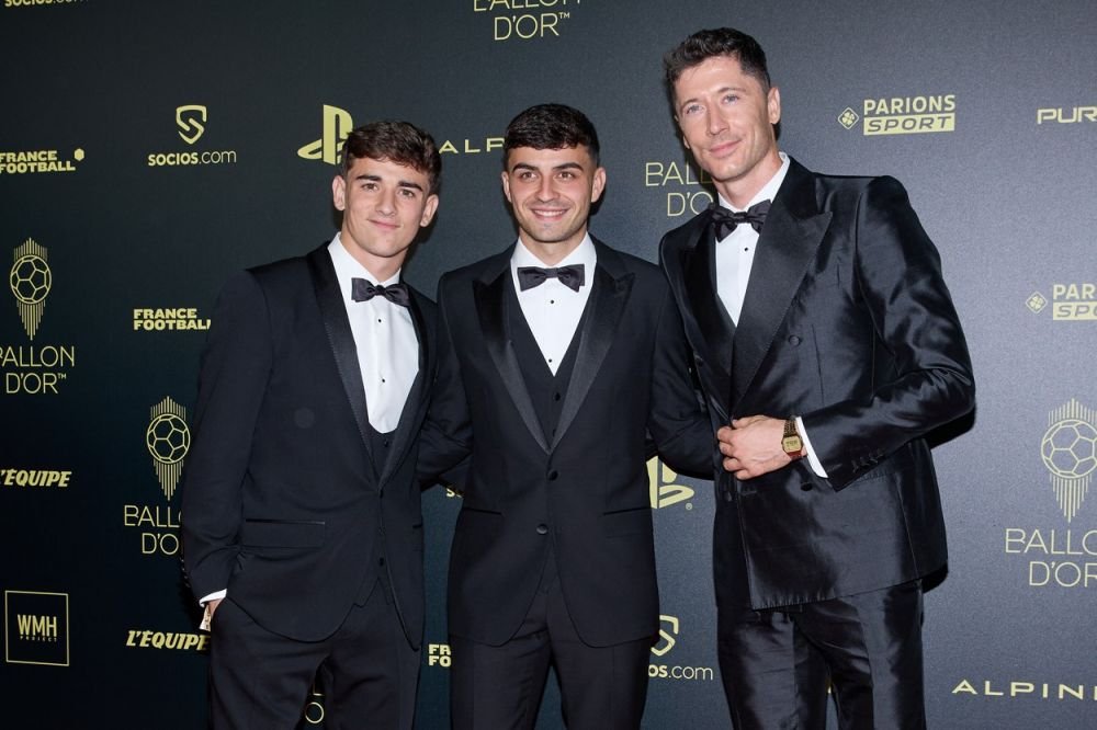 Accesoriul cu care Robert Lewandowski a atras atenția la Gala Balonul de Aur. Costă doar 43 de euro_4