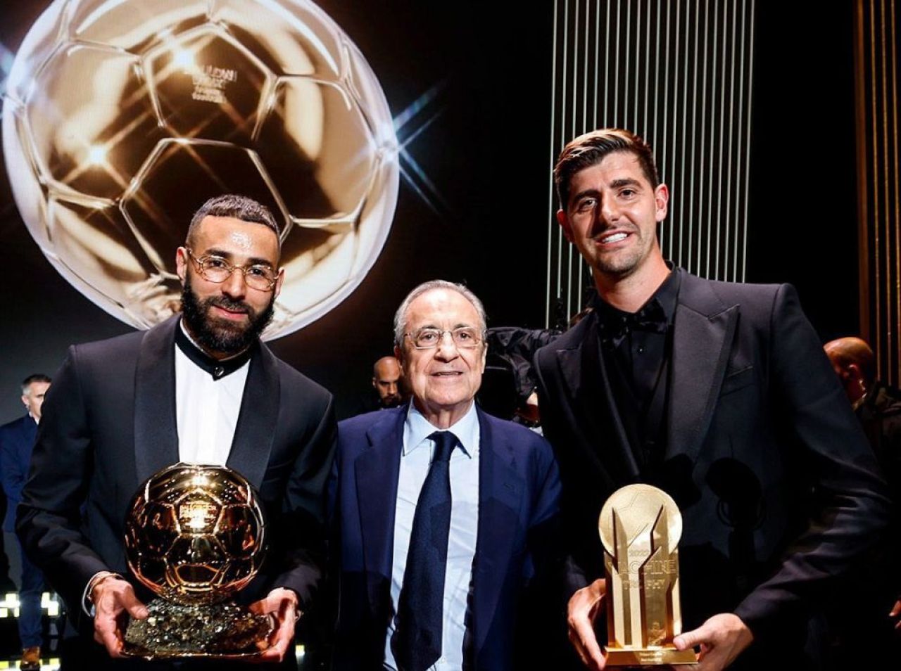 Imagini marcante cu degetul lui Karim Benzema. A venit la gala Balonul de Aur fără bandaj, iar fanii au fost impresionați _2