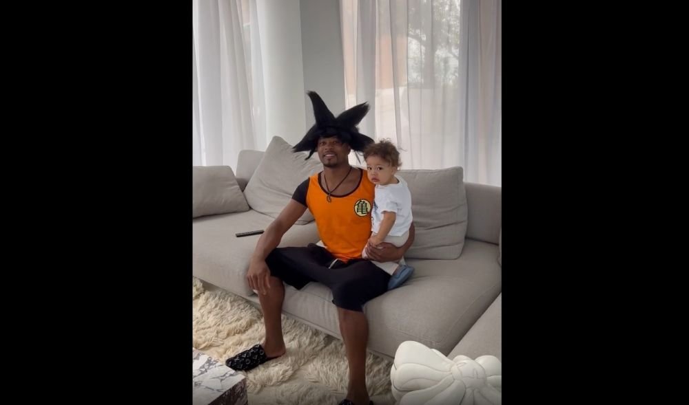 Patrice Evra a gustat iarba de pe Old Trafford! De ce a făcut francezul gestul ciudat_5
