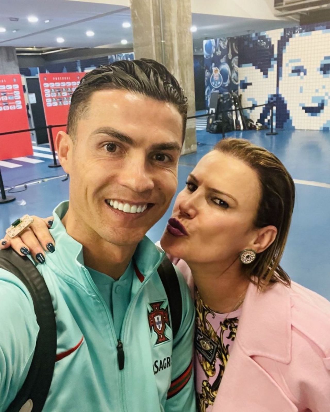Sora lui Cristiano Ronaldo, cel mai mare susținător al fotbalistului. Reacția dură a Elmei Aveiro după ce portughezul a fost iar rezervă_6