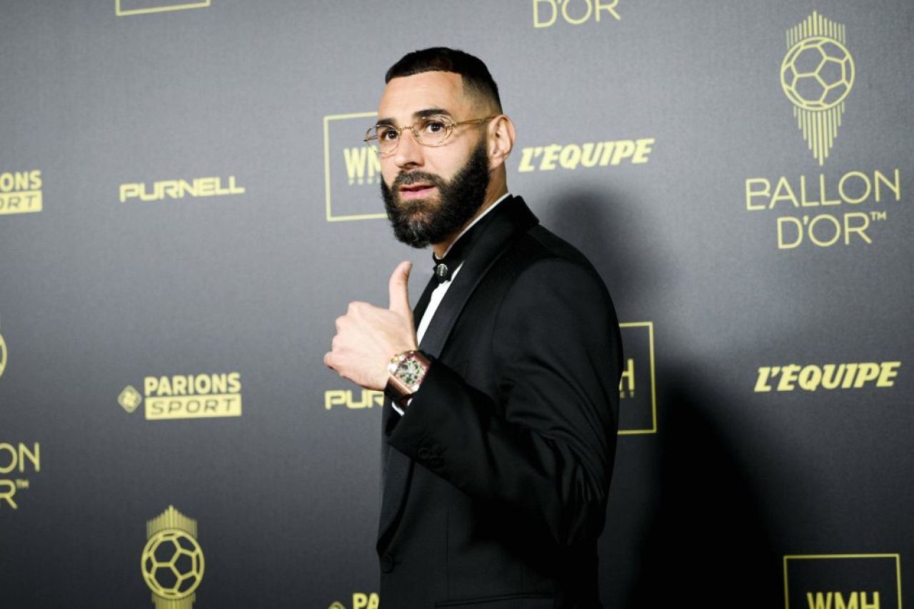 Karim Benzema a purtat un ceas de 10000 de ori mai scump decât cel ales de Robert Lewandowski, la gala Balonul de Aur 2022_5