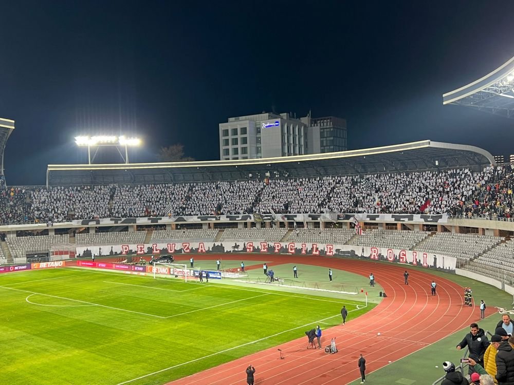 Războiul bannerelor la derby-ul U Cluj - CFR: 